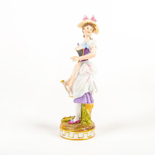 VINTAGE GERMAN PORCELAIN FIGURINE  39926a