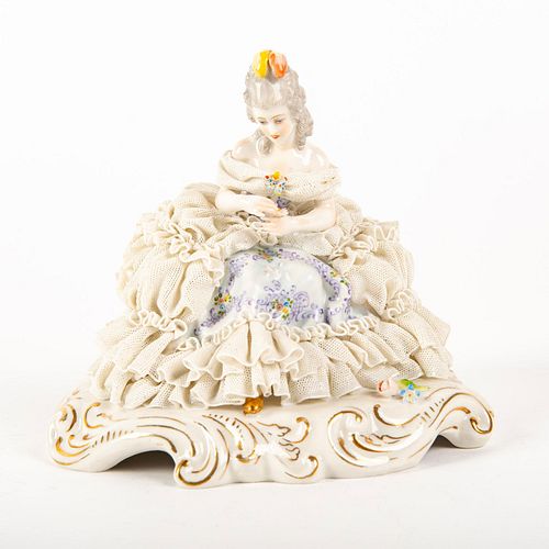 SAN MARCO FIGURINE, LADY WITH FLOWERSPorcelain