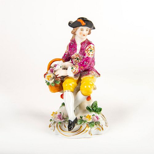 VINTAGE PORCELAIN FIGURINE MAN 39927d