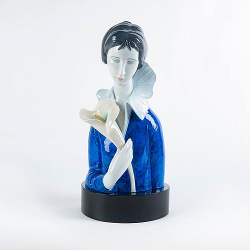 LLADRO FIGURINE BUST, A WOMAN WITH