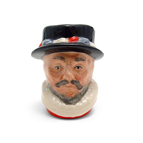 BEEFEATER D6806 - TINY - ROYAL DOULTON