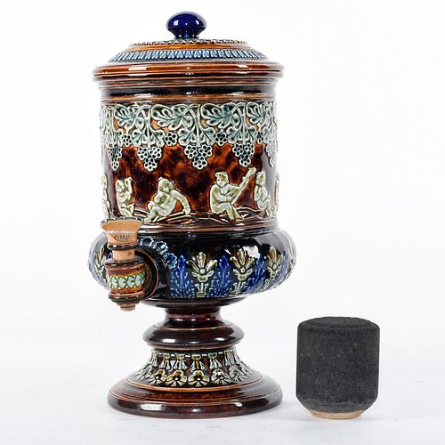 DOULTON LAMBETH STONEWARE LIDDED 3995c4