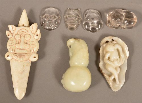 LOT OF SEVEN CARVED JADE AND CRYSTAL Lot 39bd65