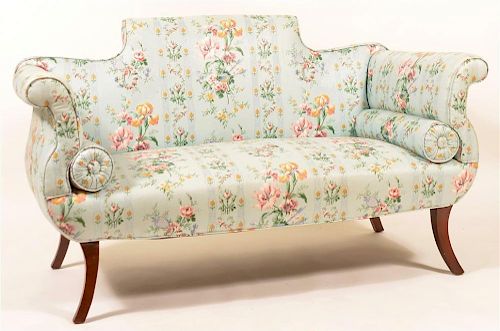 HEPPLEWHITE STYLE FLORAL UPHOLSTERED 39bff1