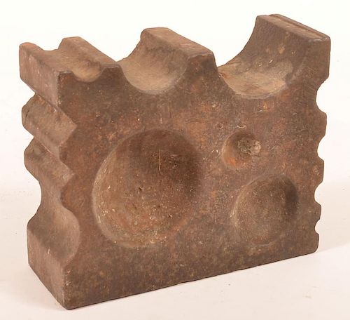 ANTIQUE IRON SWEDGE BLOCK.Antique Iron