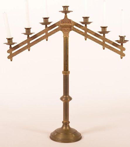 VINTAGE ADJUSTABLE BRASS MENORAH Vintage 39c075