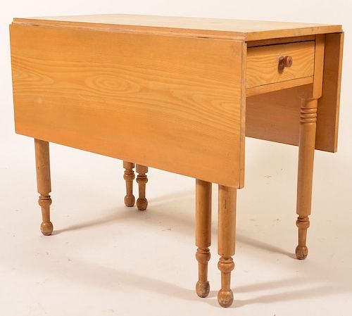 P SHERATON SOFTWOOD DROP-LEAF TABLE.Pennsylvania