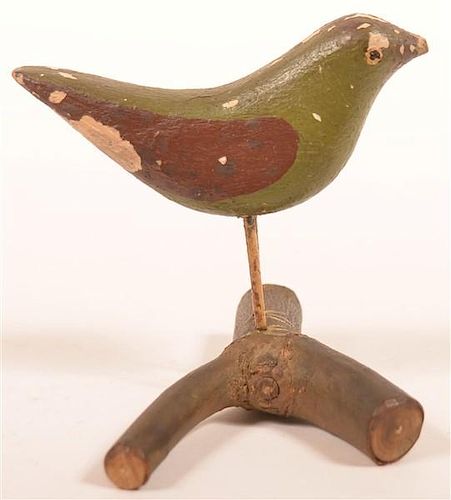 VINTAGE FOLK ART SONG BIRD CARVING Vintage 39c346