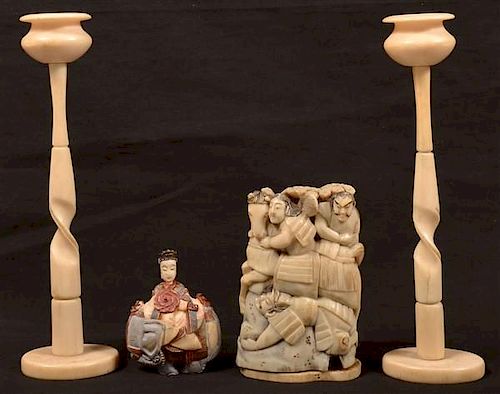 LOT OF IVORY ITEMS.Lot of Ivory