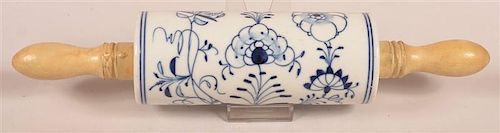 MEISSEN TYPE BLUE ONION PATTERN ROLLING