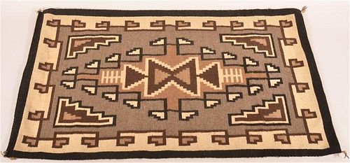 VERY FINE CONTEMPORARY NAVAHO TEXTILE.Very