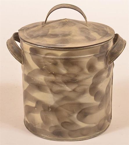 19TH CENTURY SMOKE DECORATED LARD 39c80a