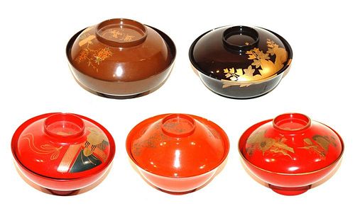 A GROUP OF FIVE JAPANESE LACQUERWARE