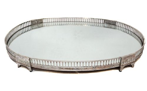 SILVERED OVAL MIRROR PLATFORM PLATEAUA