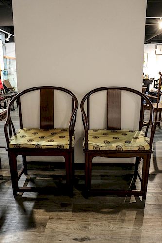 PAIR OF HUALI HORSHOE BACK CHAIRS,
