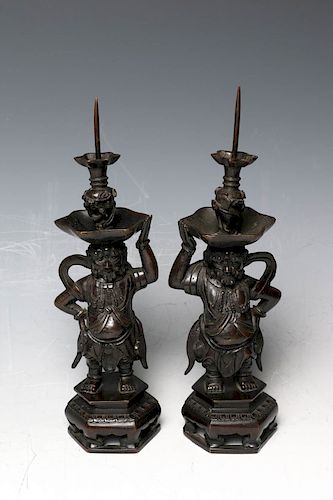 PAIR OF BRONZE GUARDIAN CANDLE 39cfc7