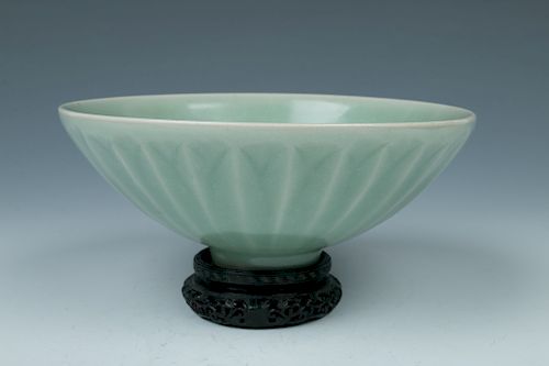 LONGQUAN CELADON LOTUS BOWL, SONGThe