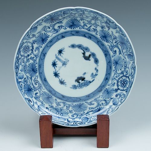 A JAPANESE BLUE AND WHITE DISH, 19C.The