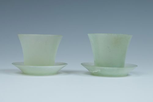 PAIR OF JADE WINE CUPSEach cup 39d1f2