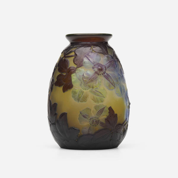 Gallé. Mold-blown vase with clematis.