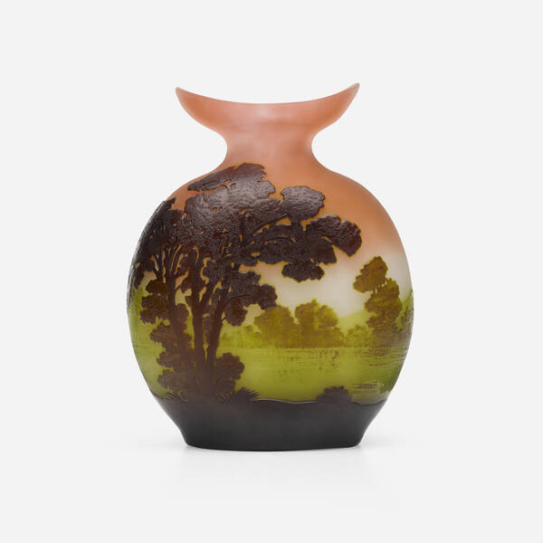 Gall Vase with scenic landscape  39d483