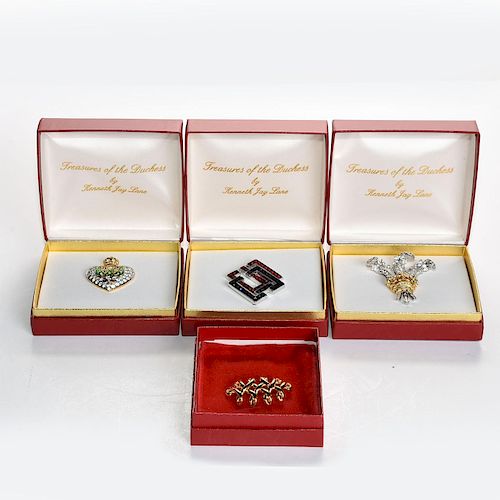 4 KENNETH JAY LANE BROOCHES3 reproductions 39af12