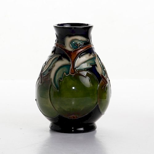 MOORCROFT POTTERY SMALL OVOID VASE,