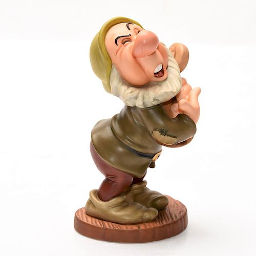 DISNEY CLASSICS SNOW WHITE FIGURINE,