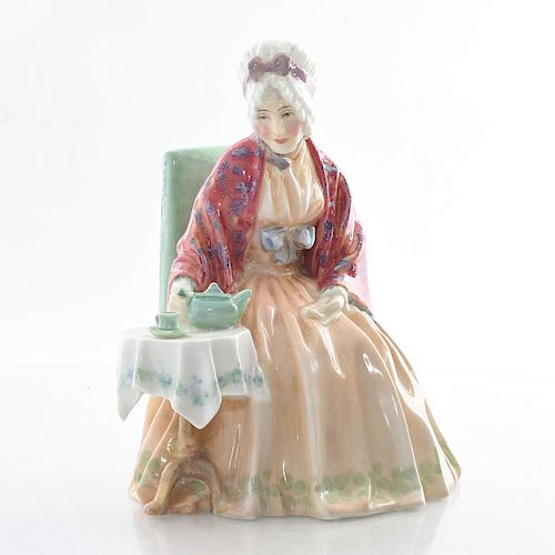 RARE ROYAL DOULTON FIGURINE GRANNY