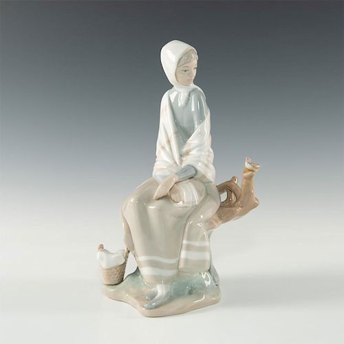 LLADRO FIGURINE,NEW SHEPHERDESS