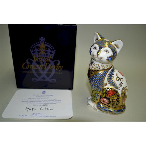 ROYAL CROWN DERBY FIRESIDE CAT PAPERWEIGHTAn