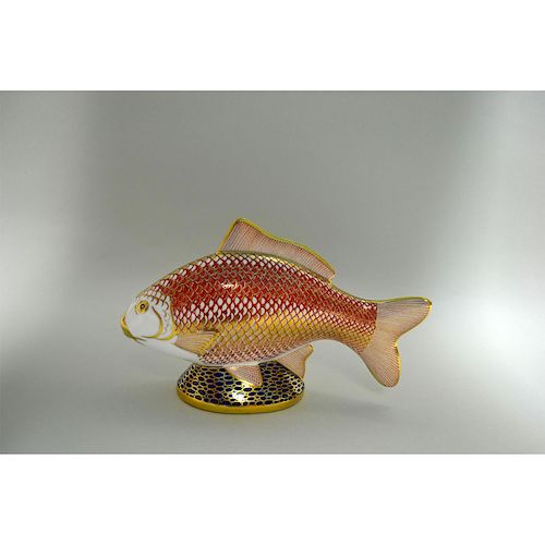 ROYAL CROWN DERBY KOI FISH PAPERWEIGHTEnglish