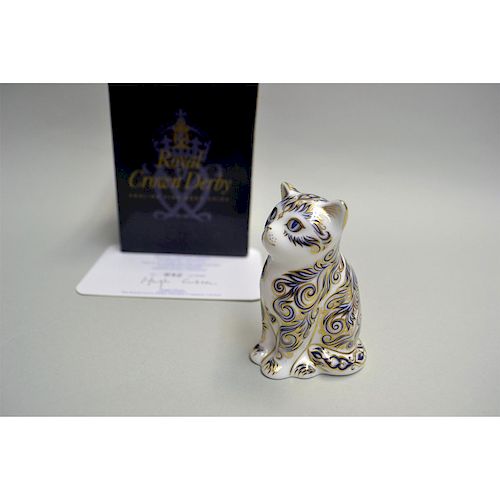 ROYAL CROWN DERBY MAJESTIC KITTEN PAPERWEIGHTLimited