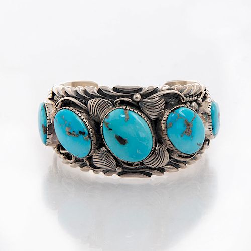 NAVAJO TURQUOISE SILVER BRACELETCuff