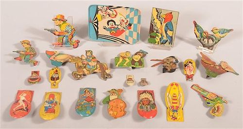LOT OF VINTAGE TIN LITHOGRAPH CLICKER 39b8d0