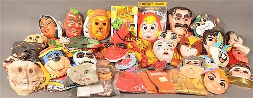 GROUP OF HALLOWEEN MASKS AND COSTUMES Group 39bcc9