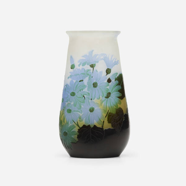 Émile Gallé. Vase with daisies.