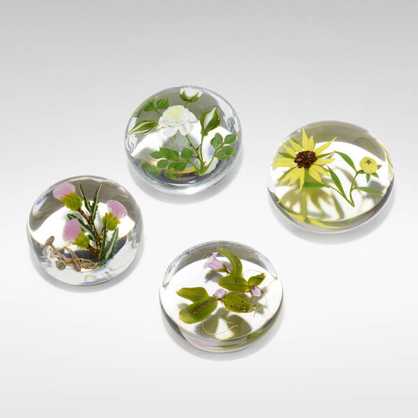 Paul Stankard Botanical paperweights  39e6cd