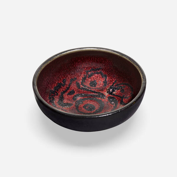 Toshiko Takaezu. Bowl. glazed stoneware.