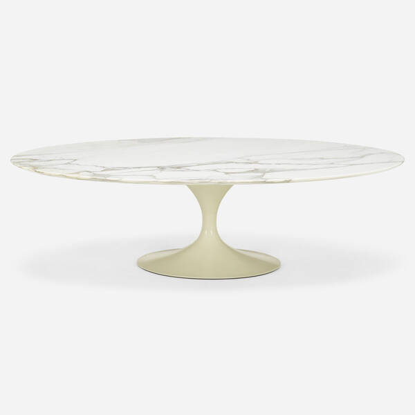 Eero Saarinen. Tulip coffee table,