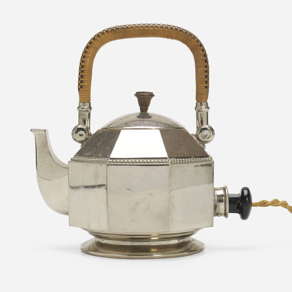 Peter Behrens. Electric tea kettle.