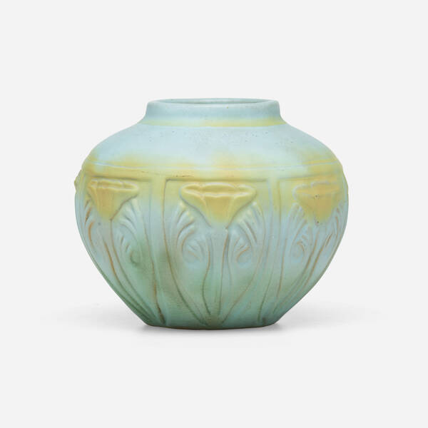Van Briggle Pottery Vase with 39e9ee