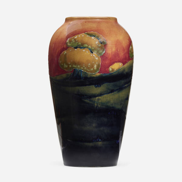 Moorcroft Pottery Eventide vase  39ea86