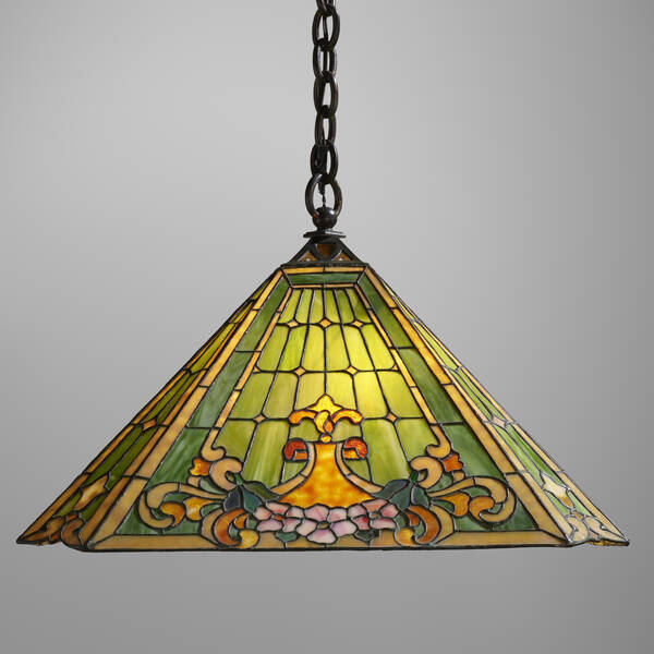 Duffner Kimberly Colonial chandelier  39ee04
