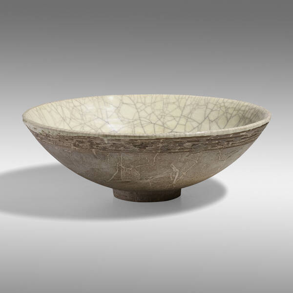 Glen Lukens. Monumental bowl. c. 1940,