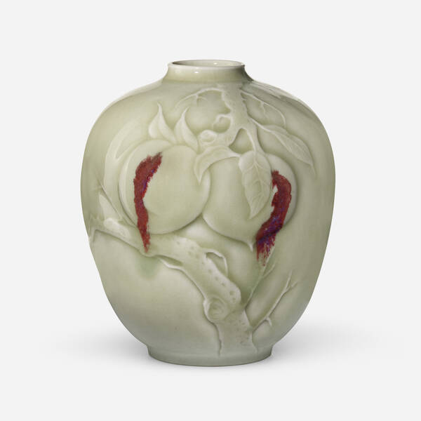 Cliff Lee Vase with peaches c  39f044