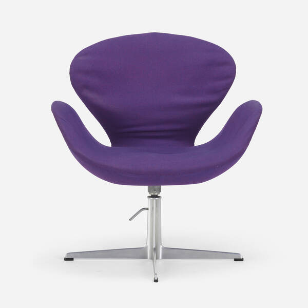 In the manner of Arne Jacobsen  39f1de