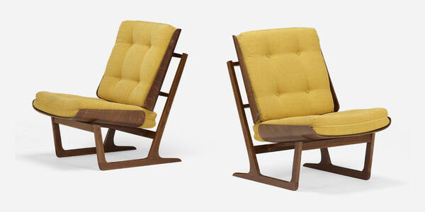 Modern Chairs pair c 1970  39f226