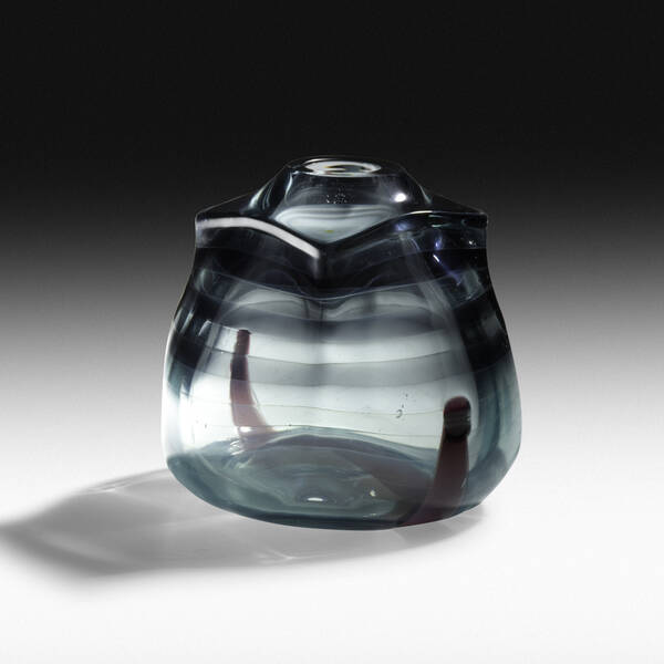 Tom Patti. Vase. 1976, hand-blown