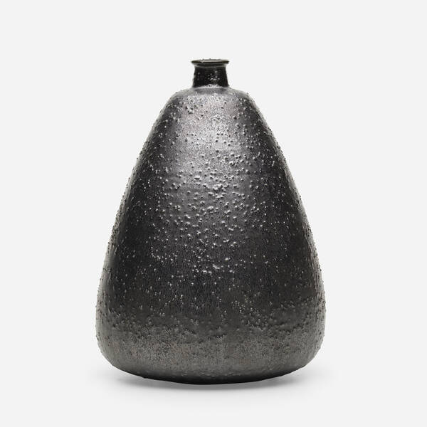 Gertrud and Otto Natzler. Vase. volcanic